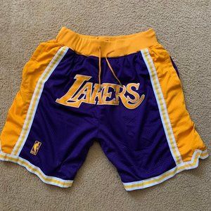 JUSTβ
DONπLAKERSβ‘SHORTS